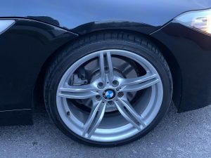 Black BMW Z4 Alloy